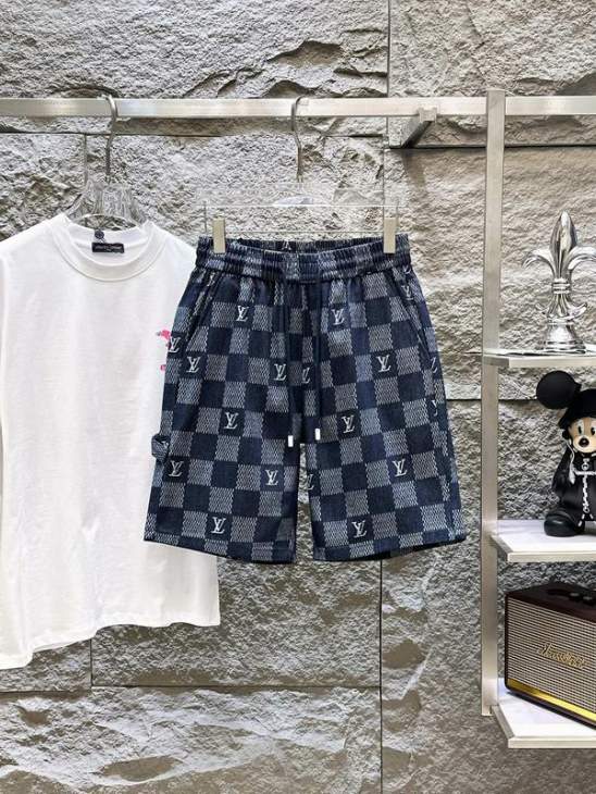 Picture of LV Short Pants _SKULVM-3XLxetr1418316